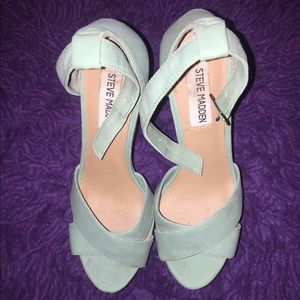 Steve Madden pumps